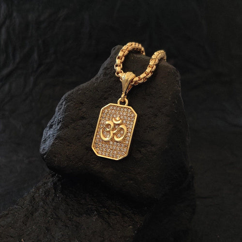 Premium Aum Diamond Pendant Gold Chain