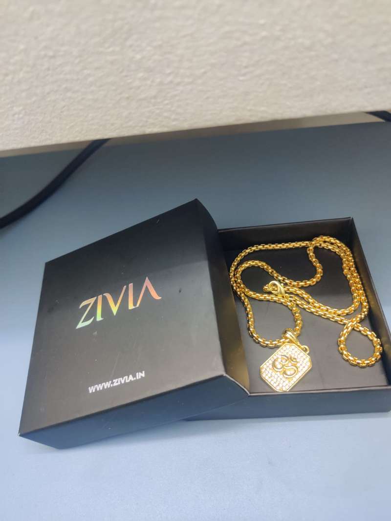 Premium Aum Diamond Pendant Gold Chain